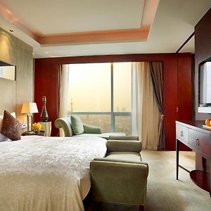 Superior King Room City View